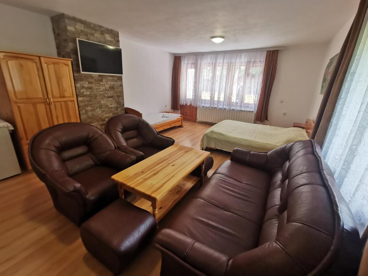 Къща За Гости "Марина Ливада" Velingrad Exterior photo