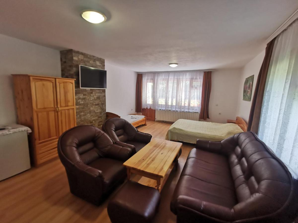 Къща За Гости "Марина Ливада" Velingrad Exterior photo