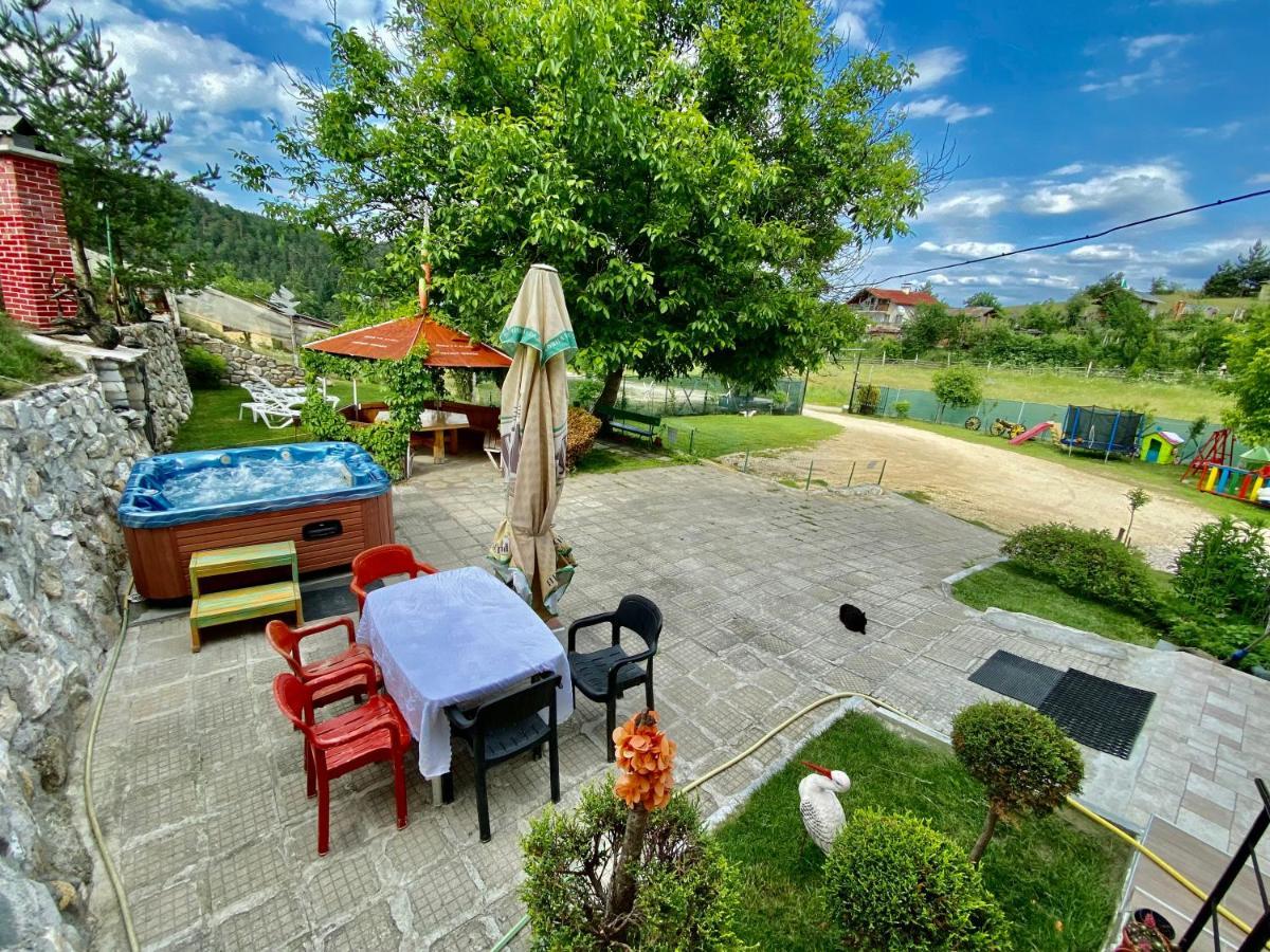 Къща За Гости "Марина Ливада" Velingrad Exterior photo